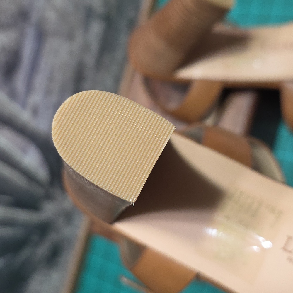 Lauren Ralph Lauren Soffia Platform Sandals - Picture 10 of 10